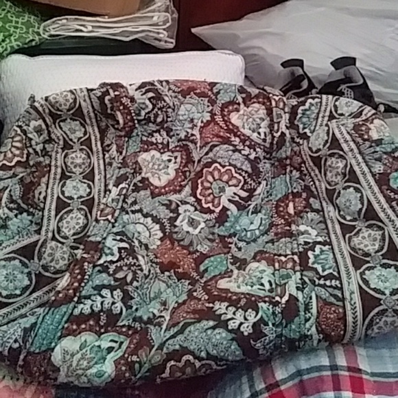 Extra large vera Bradley bag drop price$50 - Picture 1 of 1